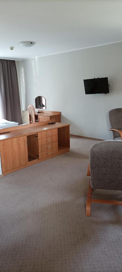 Hotel Przylesie Sierosław Buitenkant foto