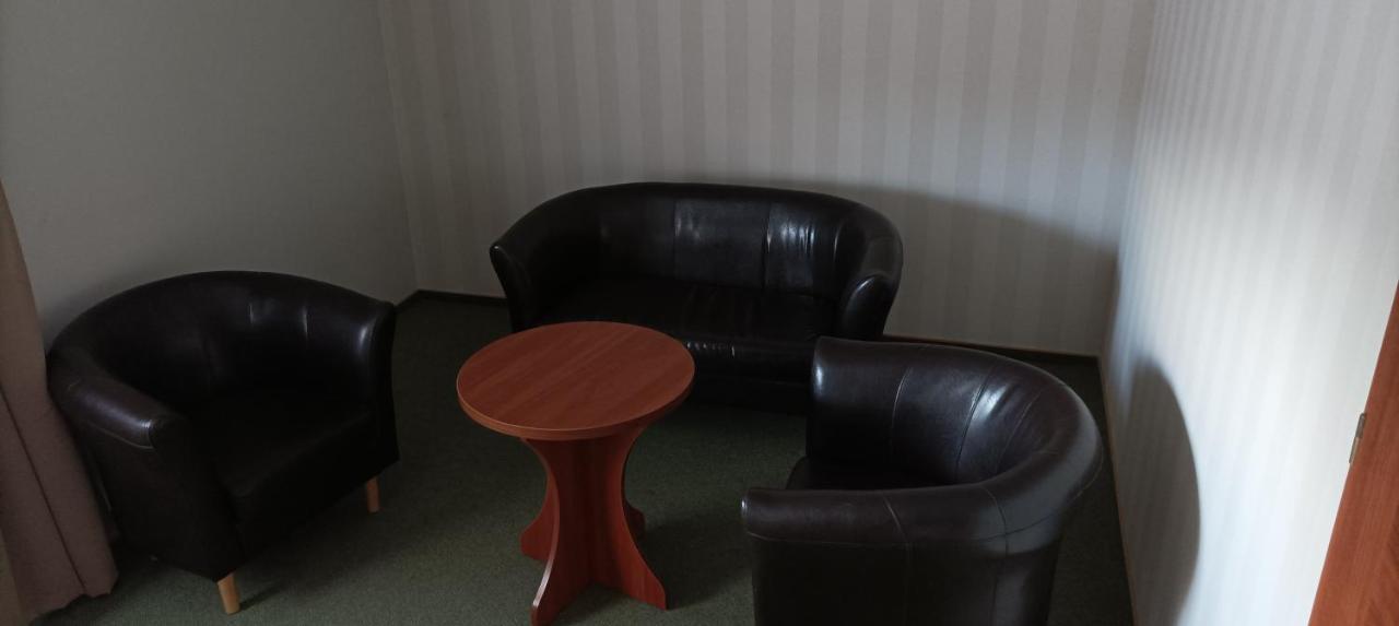 Hotel Przylesie Sierosław Buitenkant foto